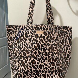 Consuela Large Grab N Go NWT